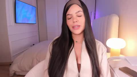 Snapshot of salomee_11 chatting on October 29, 2025, 12:35 am salo online show from October 29, 2025, 12:35 am