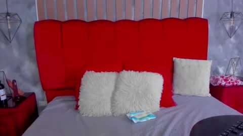 SalomeEvanz online show from May 15, 2026, 7:54 pm