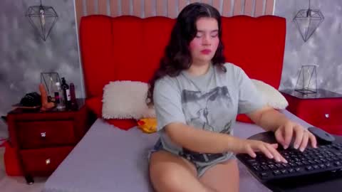 SalomeEvanz online show from May 24, 2026, 2:11 pm