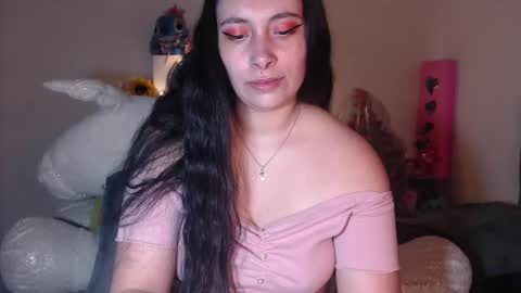 Snapshot of salomefox2 chatting on December 10, 2024, 4:24 am yenny online show from December 10, 2024, 4:24 am