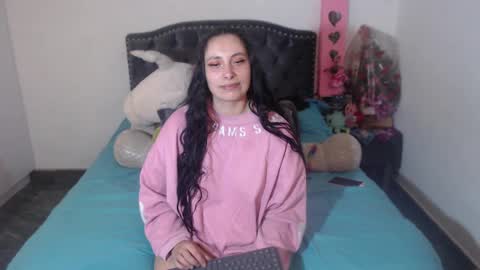 Snapshot of salomefox2 chatting on November 12, 2025, 3:29 am yenny online show from November 12, 2025, 3:29 am