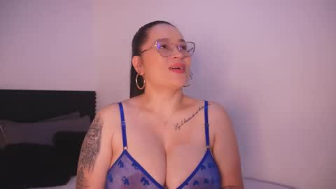 Salome Kross online show from February 22, 2026, 4:02 am