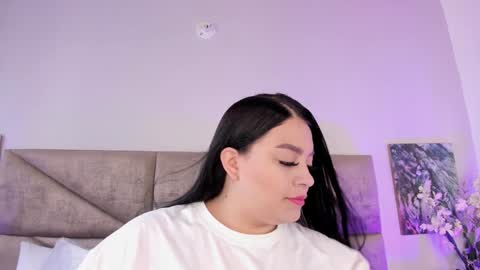 Snapshot of salomesimos1 chatting on January 27, 2025, 5:15 pm Salome online show from January 27, 2025, 5:15 pm