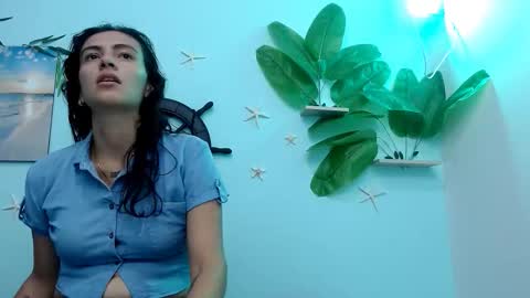 salomesmit666 online show from November 16, 2025, 8:03 pm