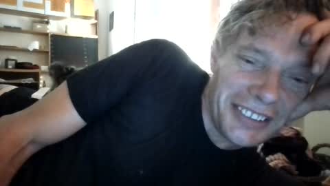 Snapshot of salsapaulus chatting on June 18, 2026, 6:12 pm salsapaulus online show from June 18, 2026, 6:12 pm