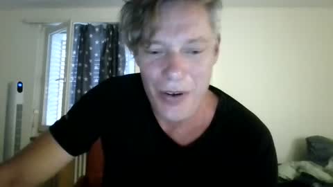 Snapshot of salsapaulus chatting on August 6, 2026, 6:43 pm salsapaulus online show from August 6, 2026, 6:43 pm