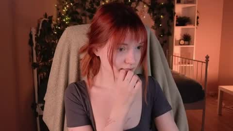 Snapshot of salt_mira chatting on April 15, 2026, 5:47 am salt_mira online show from April 15, 2026, 5:47 am