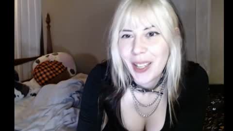 Carmen online show from November 16, 2025, 1:33 am