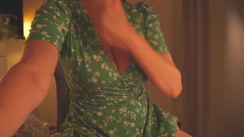 Snapshot of saltedhoney chatting on May 11, 2026, 7:44 pm IsaBella- online show from May 11, 2026, 7:44 pm