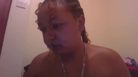 Snapshot of salty_surprise_ chatting on December 17, 2024, 7:29 am salty_surprise_ online show from December 17, 2024, 7:29 am