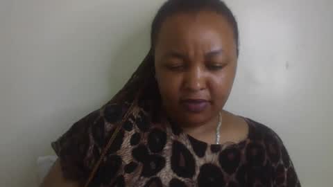 Snapshot of salty_surprise_ chatting on February 19, 2025, 2:33 am salty_surprise_ online show from February 19, 2025, 2:33 am