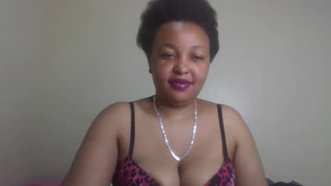 Snapshot of salty_surprise_ chatting on February 21, 2025, 7:10 pm salty_surprise_ online show from February 21, 2025, 7:10 pm