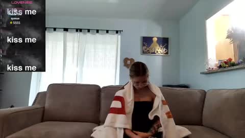 Snapshot of saltycaptain69_hatgirl69 chatting on October 13, 2025, 3:34 pm Salty Captain 69 Hat Girl 69 online show from October 13, 2025, 3:34 pm