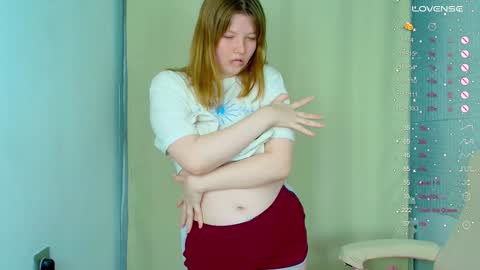 Snapshot of salut_love chatting on January 10, 2025, 3:48 pm Ruby online show from January 10, 2025, 3:48 pm