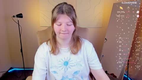 Snapshot of salut_love chatting on February 27, 2025, 2:32 pm Ruby online show from February 27, 2025, 2:32 pm