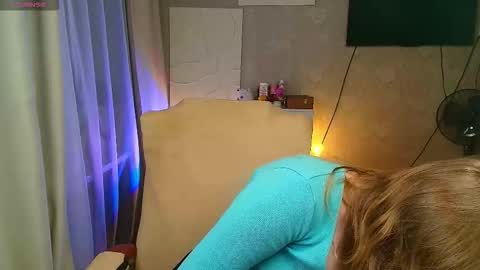 Snapshot of salut_love chatting on November 22, 2025, 4:22 am Ruby online show from November 22, 2025, 4:22 am