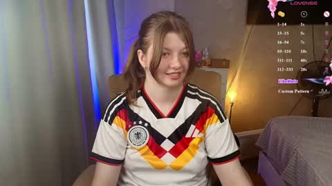 Snapshot of salut_love chatting on June 27, 2026, 12:22 pm Ruby online show from June 27, 2026, 12:22 pm