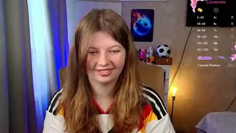 Snapshot of salut_love chatting on July 2, 2026, 12:33 pm Ruby online show from July 2, 2026, 12:33 pm