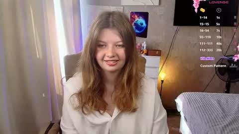 Snapshot of salut_love chatting on July 16, 2026, 12:33 pm Ruby online show from July 16, 2026, 12:33 pm
