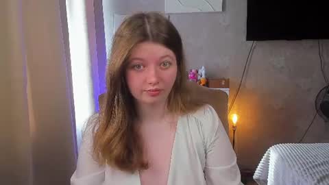 Snapshot of salut_love chatting on July 23, 2026, 12:36 pm Ruby online show from July 23, 2026, 12:36 pm