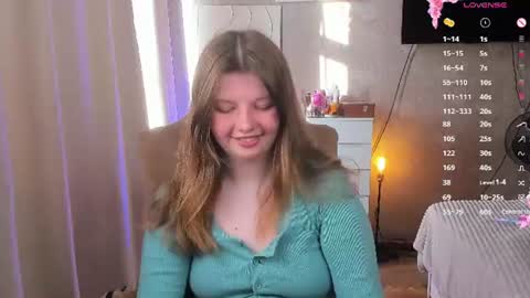 Snapshot of salut_love chatting on July 24, 2026, 3:54 pm Ruby online show from July 24, 2026, 3:54 pm