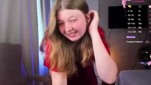 Snapshot of salut_love chatting on August 6, 2026, 3:36 pm Ruby online show from August 6, 2026, 3:36 pm