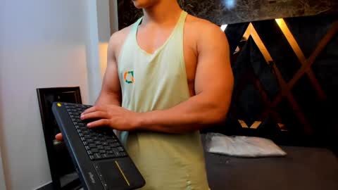 Snapshot of salvatore_damore chatting on January 30, 2025, 11:33 am SALVATORE online show from January 30, 2025, 11:33 am