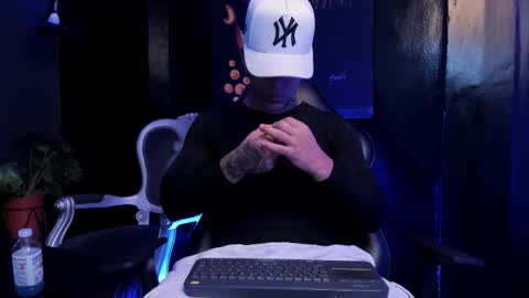 SALVATORE online show from January 10, 2026, 6:09 pm