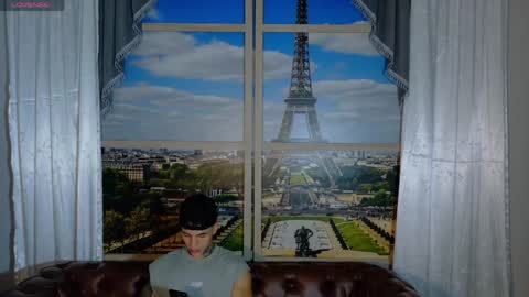 Snapshot of salvatore_damore chatting on May 14, 2026, 5:42 pm SALVATORE online show from May 14, 2026, 5:42 pm