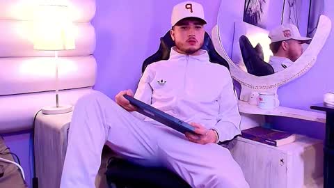  Salvatore online show from February 7, 2026, 7:50 pm