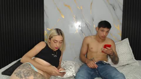 Snapshot of sam_and_mike chatting on February 25, 2025, 12:47 am sammmikee online show from February 25, 2025, 12:47 am