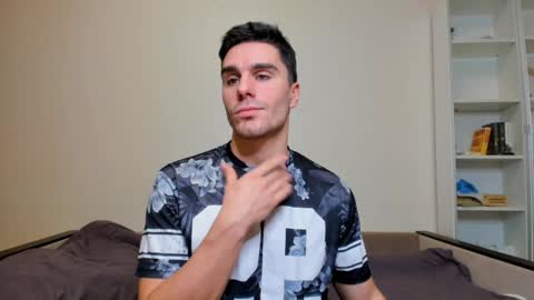 BACK IN 2 WEEKS online show from January 9, 2025, 4:19 am