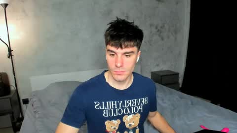 Snapshot of sam_huston18 chatting on June 3, 2026, 2:58 am BACK IN 2 WEEKS online show from June 3, 2026, 2:58 am