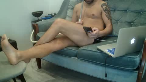 Snapshot of sam_love1985 chatting on December 24, 2024, 5:02 pm sam_love1985 online show from December 24, 2024, 5:02 pm