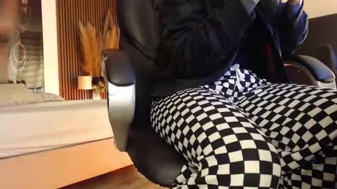 SAM MANSON online show from February 10, 2026, 12:09 pm