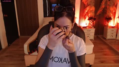 SAM MANSON online show from April 23, 2026, 12:29 pm