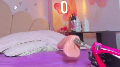 sam_naughty18 online show from July 26, 2026, 2:13 pm