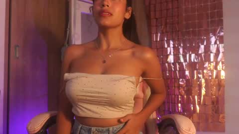 Snapshot of sam_robert17 chatting on September 9, 2025, 1:32 pm Samantha Roberts online show from September 9, 2025, 1:32 pm