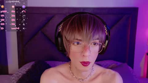 Snapshot of sam_russo chatting on February 7, 2025, 8:01 am Sam online show from February 7, 2025, 8:01 am