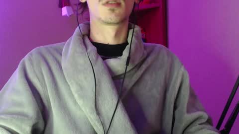 sam_skywalker online show from October 3, 2025, 7:22 pm