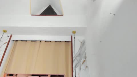 samaelandlilitt online show from December 4, 2025, 8:23 am