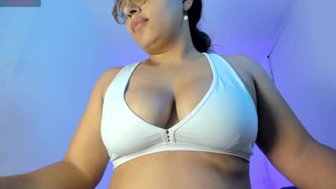 Snapshot of samanta__sweetx chatting on May 27, 2026, 5:21 pm Samanta Sweet online show from May 27, 2026, 5:21 pm