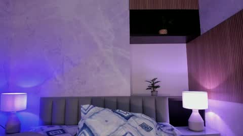 Snapshot of samanta_bone chatting on December 28, 2024, 12:47 am Samanta online show from December 28, 2024, 12:47 am