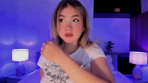 Snapshot of samanta_bone chatting on February 7, 2025, 9:15 pm Samanta online show from February 7, 2025, 9:15 pm