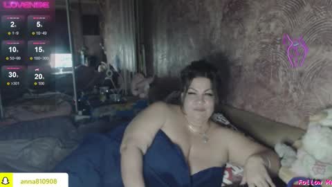 Snapshot of samanta_shy chatting on November 15, 2025, 11:43 pm Marry online show from November 15, 2025, 11:43 pm