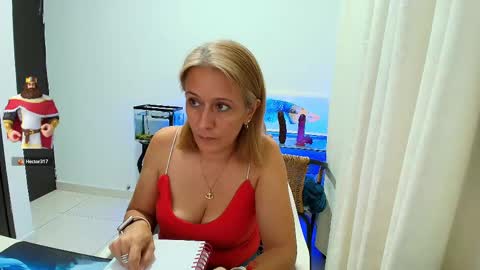 Snapshot of samanta_stone69 chatting on October 1, 2025, 11:55 pm Samanta Stone online show from October 1, 2025, 11:55 pm