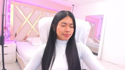 Snapshot of samantaa_shy chatting on May 7, 2026, 2:06 am sam online show from May 7, 2026, 2:06 am