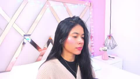 Snapshot of samantaa_shy chatting on June 12, 2026, 4:00 am sam online show from June 12, 2026, 4:00 am
