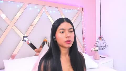 Snapshot of samantaa_shy chatting on June 15, 2026, 10:56 pm sam online show from June 15, 2026, 10:56 pm