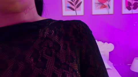 samantakane online show from May 20, 2026, 3:45 am